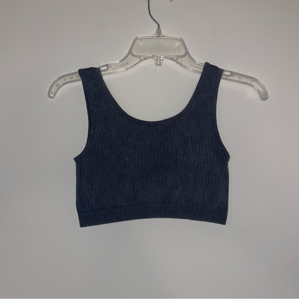 Bella Movement Navy Ribbed Crop Top - Picture 3 of 3